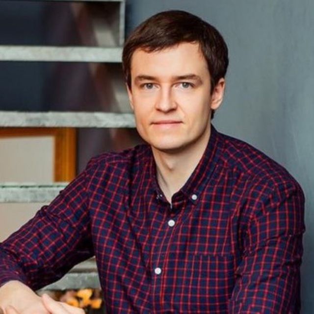 Петр Захаров